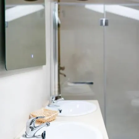 - Preciosa Casa Con Piscina - Cerca Del Centro
